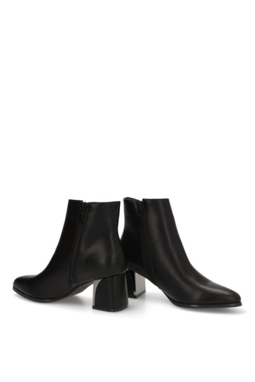 32019 LAURA NEGRO ETIKA 