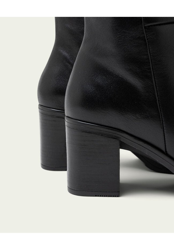 4882 NEGRO PORRONET